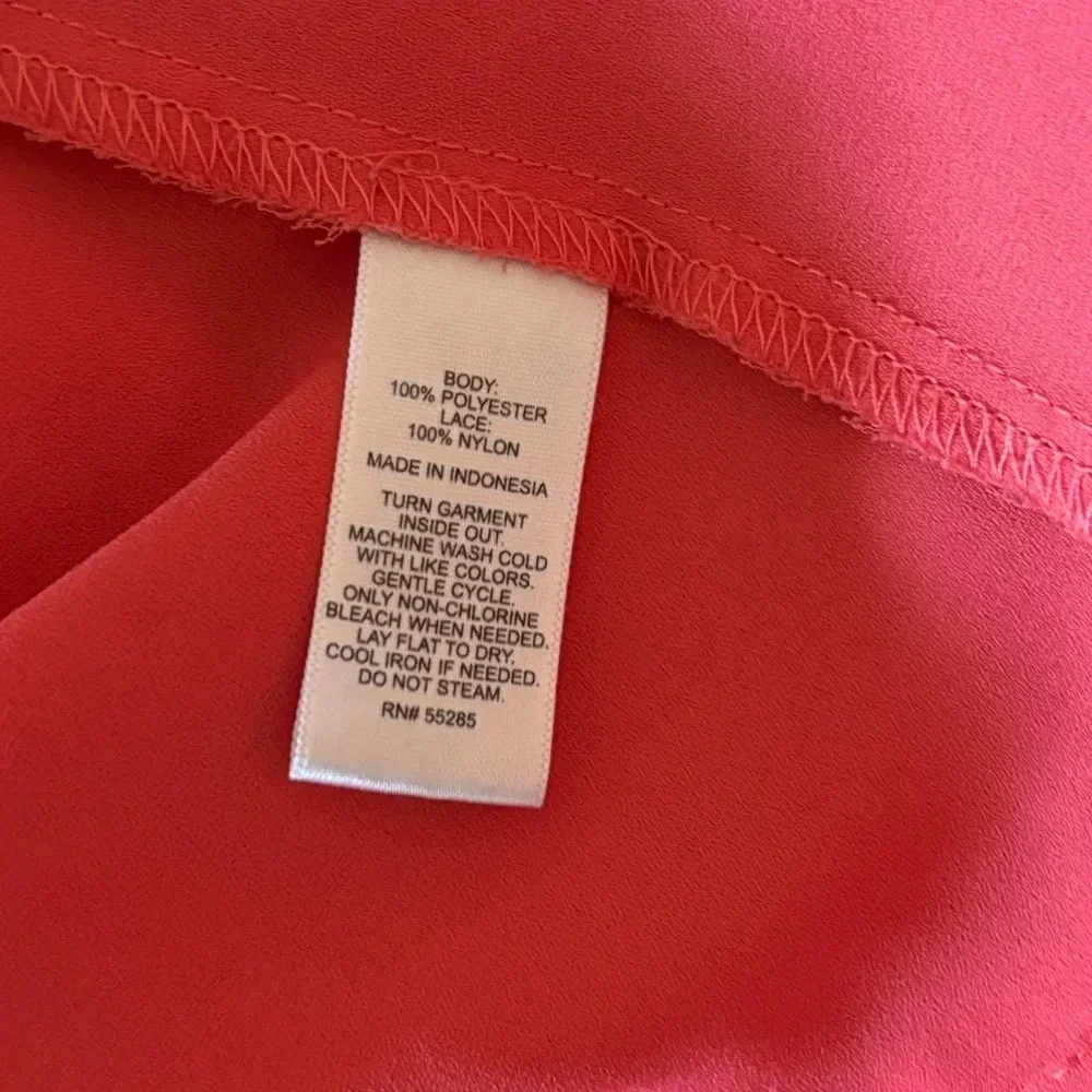 EXPRESS| Pretty Pink Flowy Cap Sleeve Flowy Lace Trim Top Shirt Sz M - Picture 7 of 10
